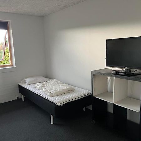 Ebbesens Bed And Bath - Two Double Rooms Herning Bagian luar foto