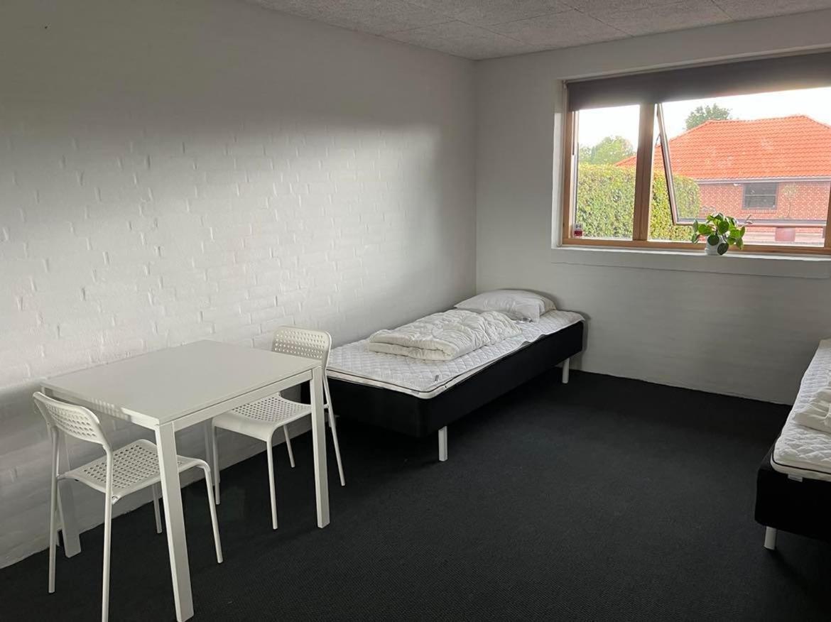 Ebbesens Bed And Bath - Two Double Rooms Herning Bagian luar foto